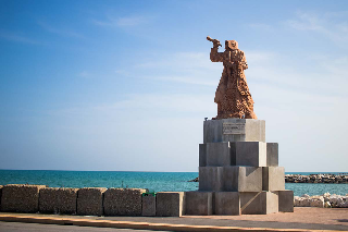 San Benedetto del Tronto - Il Monumento al Pescatore tornerà a illuminarsi